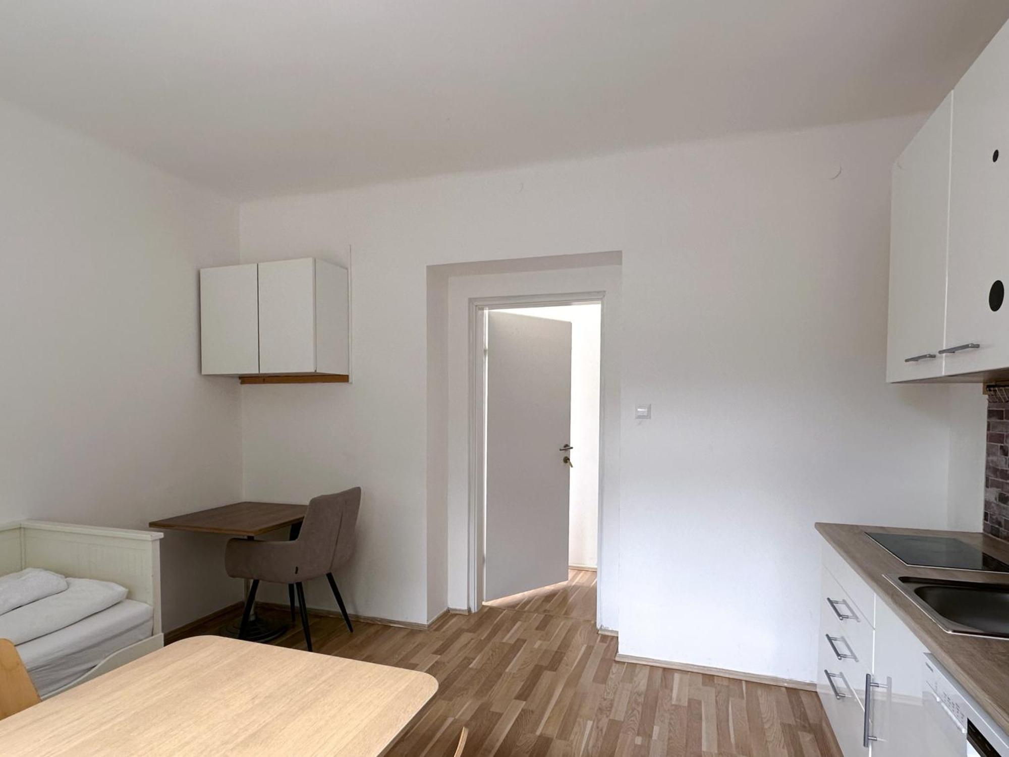 Appartamento Up Resistances G Baden bei Wien Esterno foto