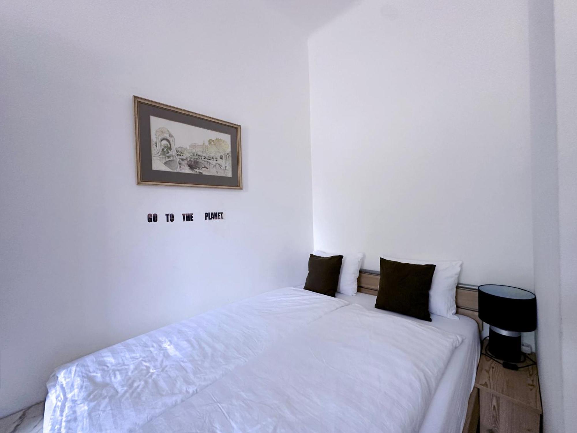 Appartamento Up Resistances G Baden bei Wien Esterno foto