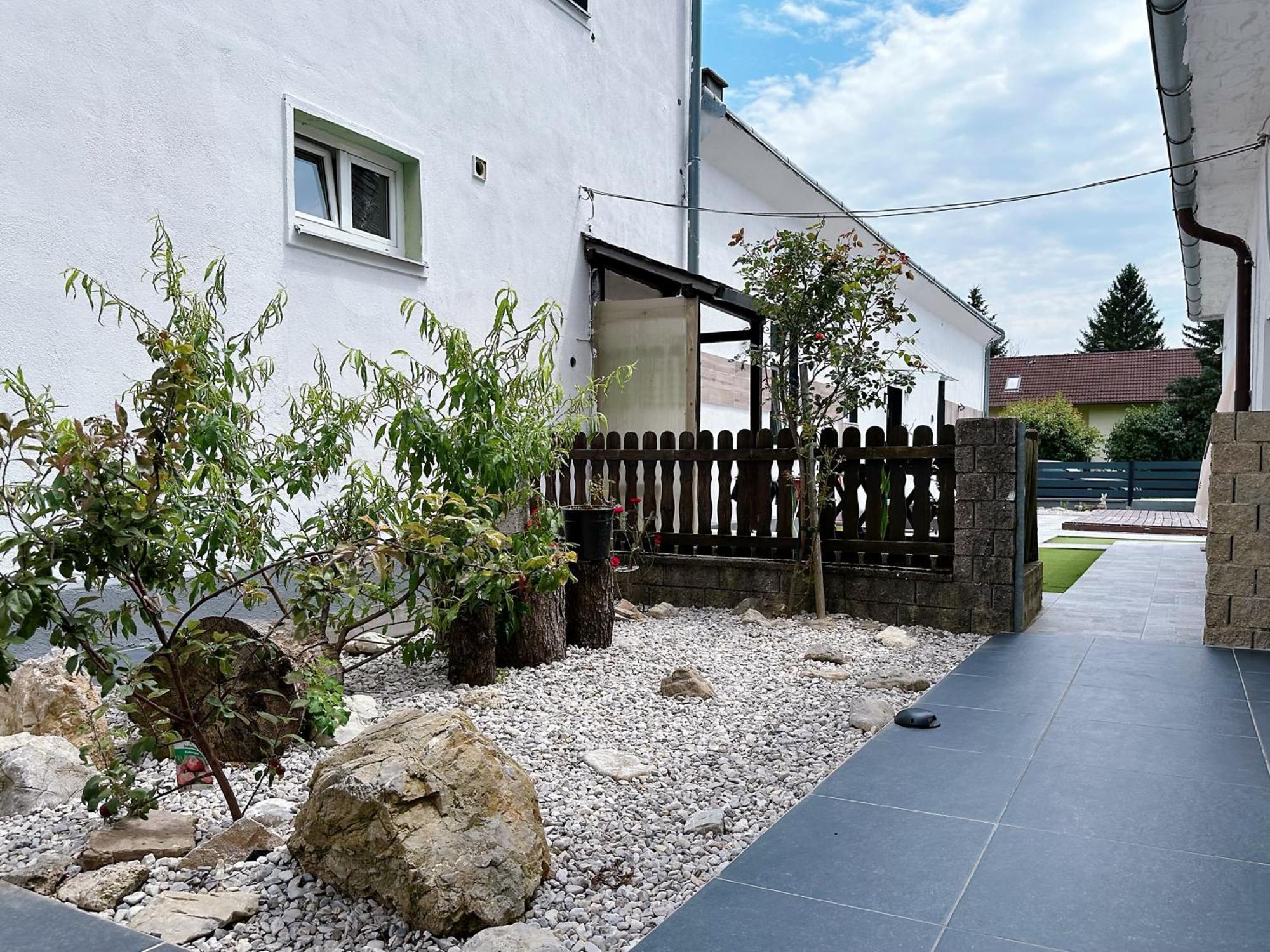 Appartamento Up Resistances G Baden bei Wien Esterno foto